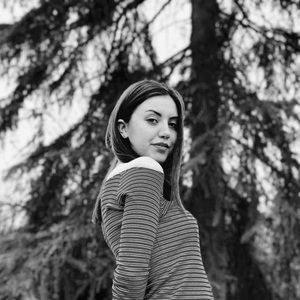 Meet your Posher, Viola